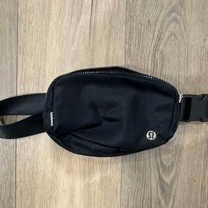 lululemon athletica Black Men's Belt Bag